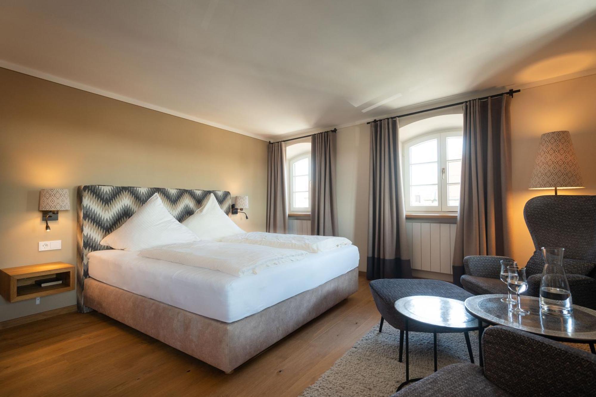 Hotel Gasthof Alte Post Holzkirchen Экстерьер фото