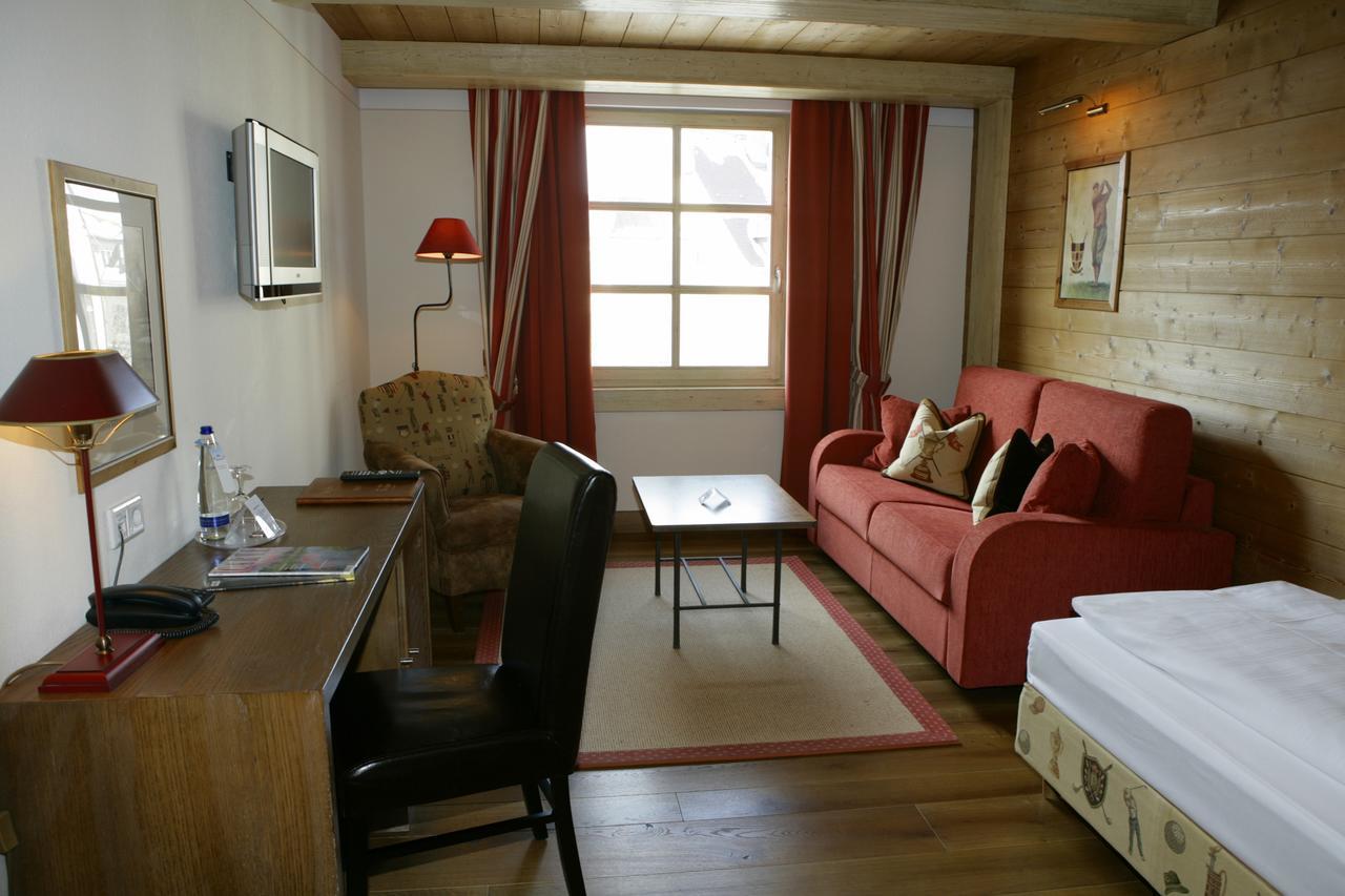Hotel Gasthof Alte Post Holzkirchen Экстерьер фото